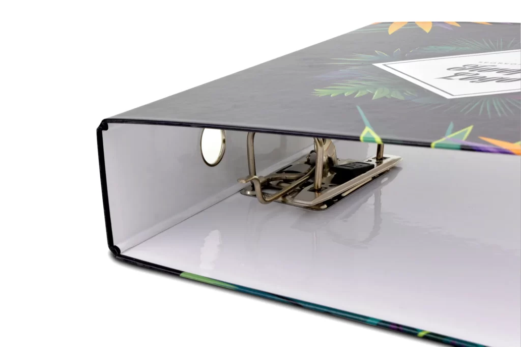 Segregator z dźwignią